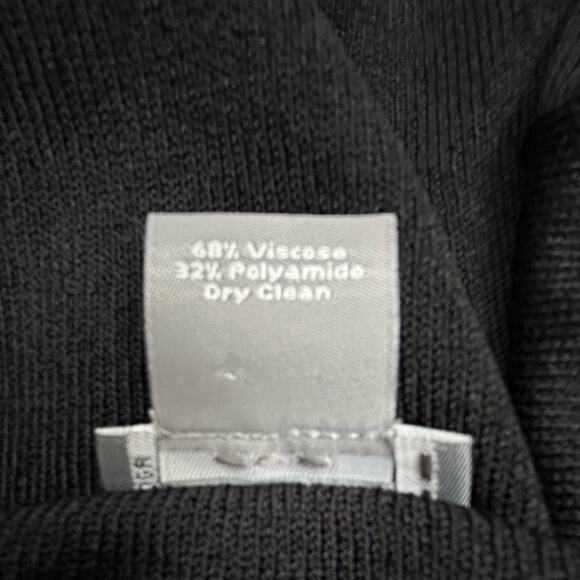 Ann Taylor Sweater Women's SZ XL Black V Neck Silky Viscose Blend Minimalist - Picture 4 of 6